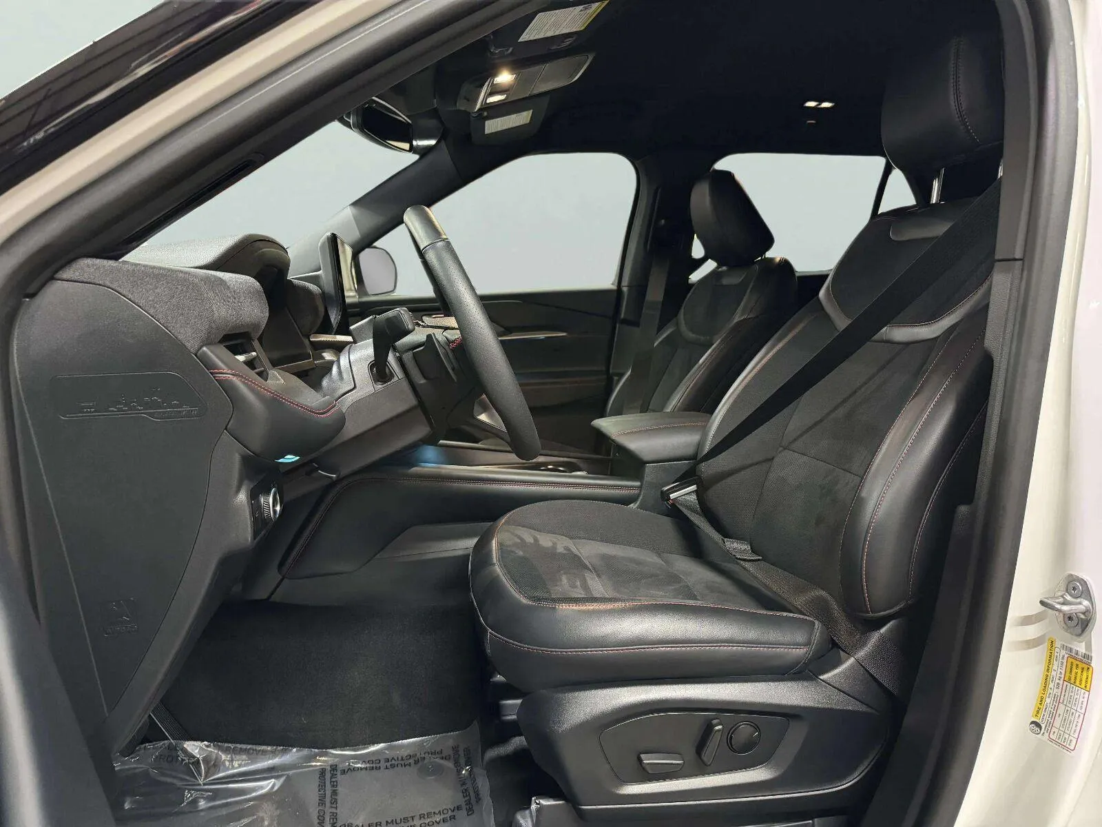 Ford Explorer photo 28