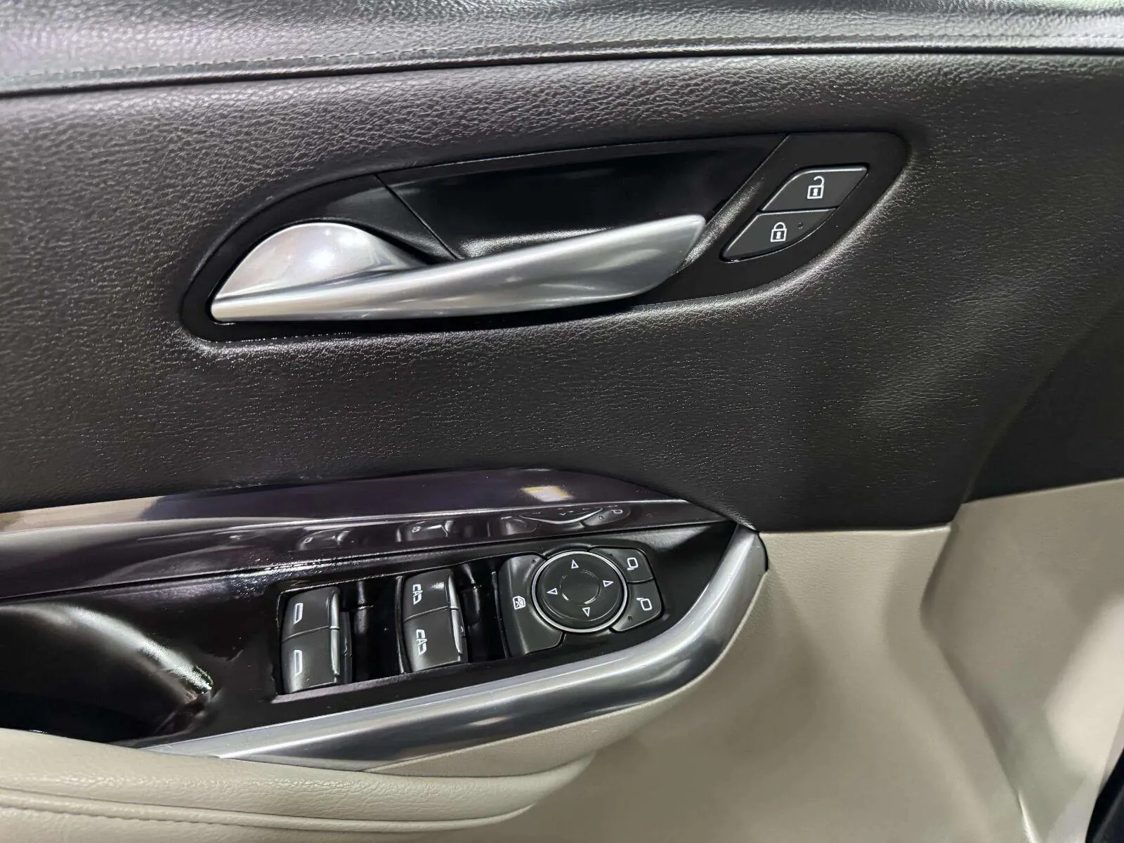 Cadillac XT4 photo 29