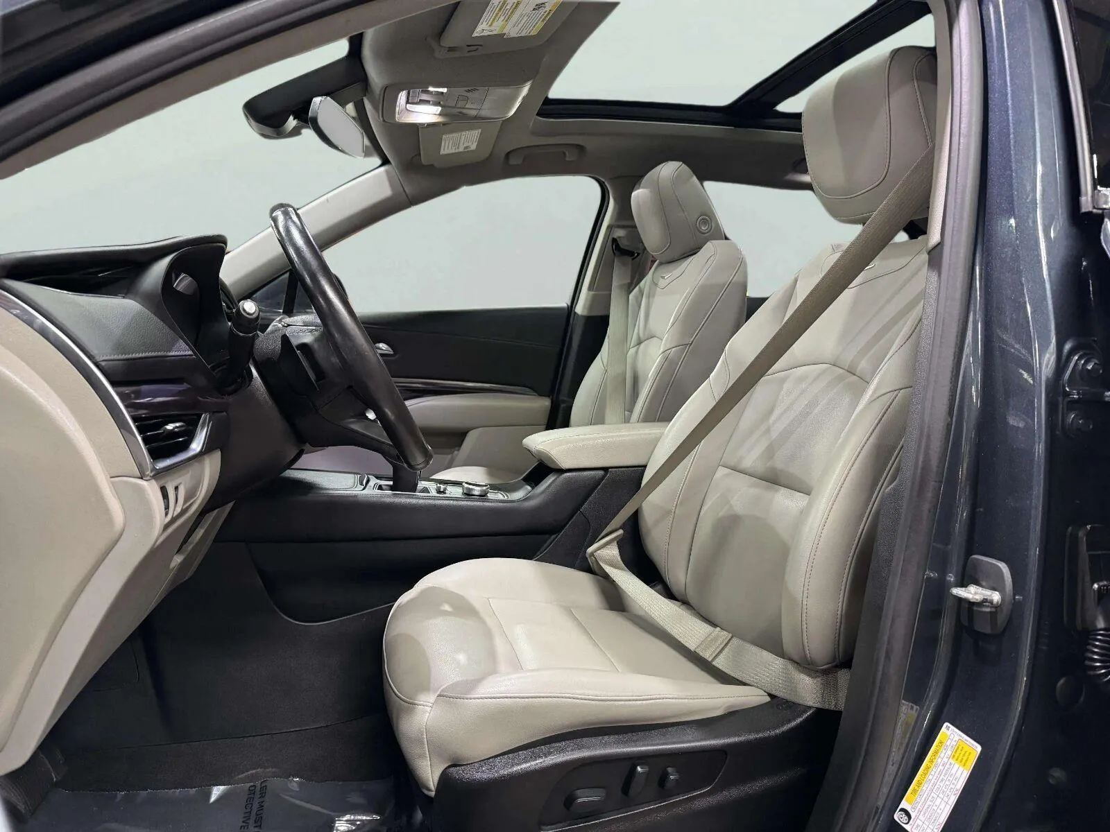 Cadillac XT4 photo 33
