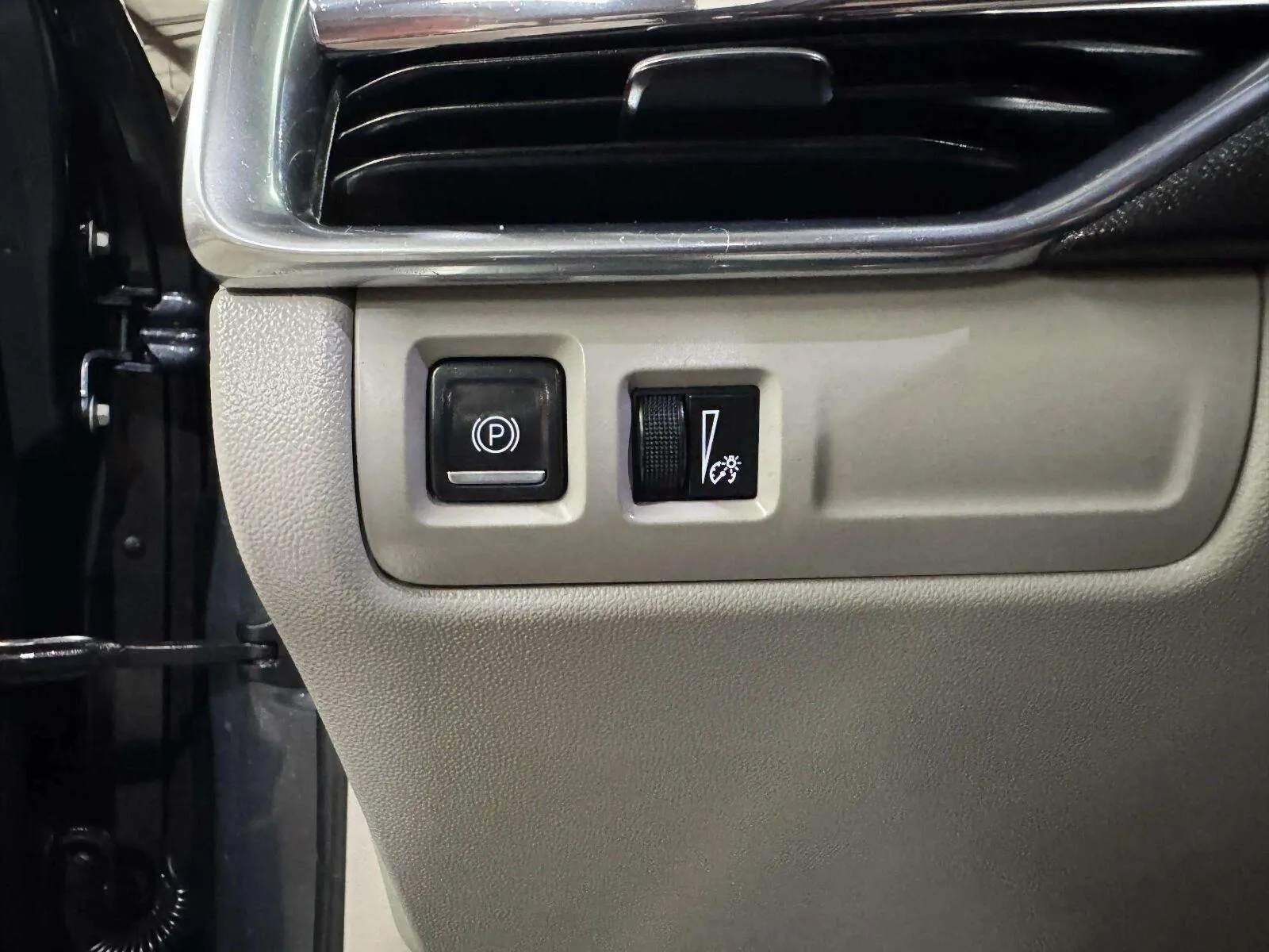 Cadillac XT4 photo 34