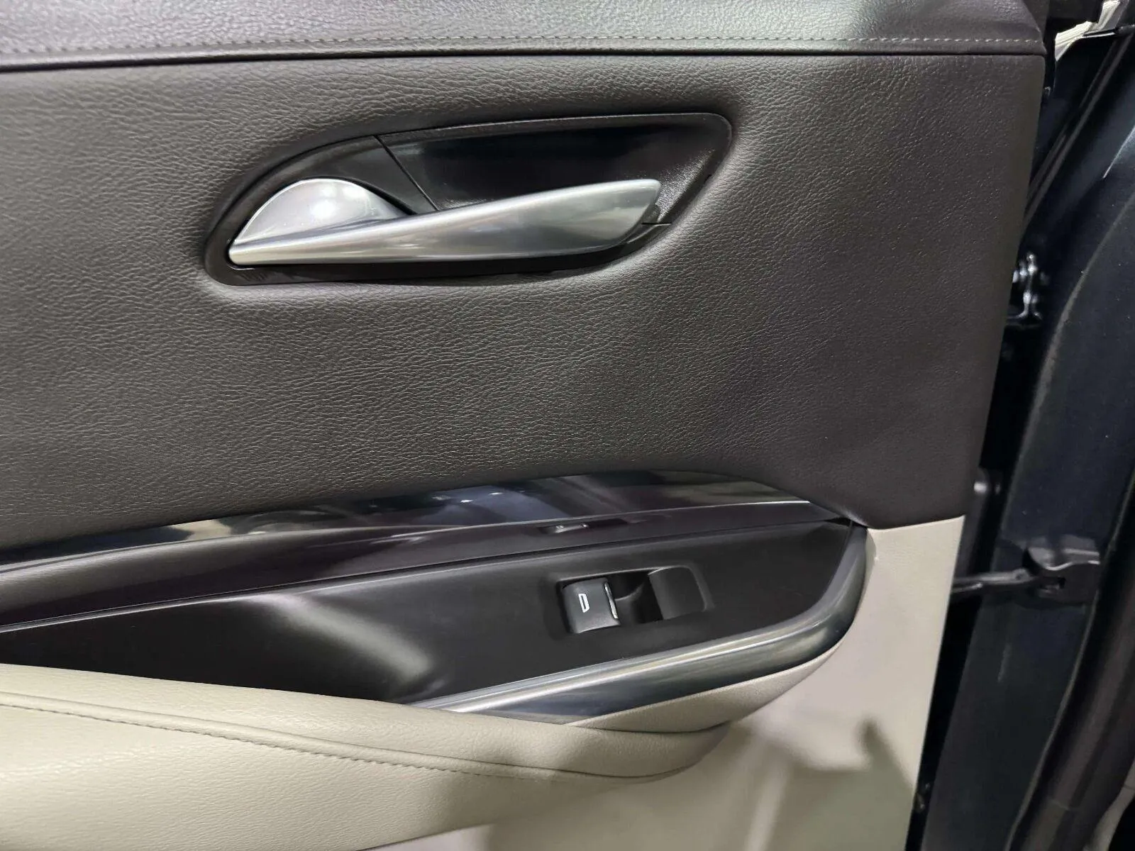 Cadillac XT4 photo 48