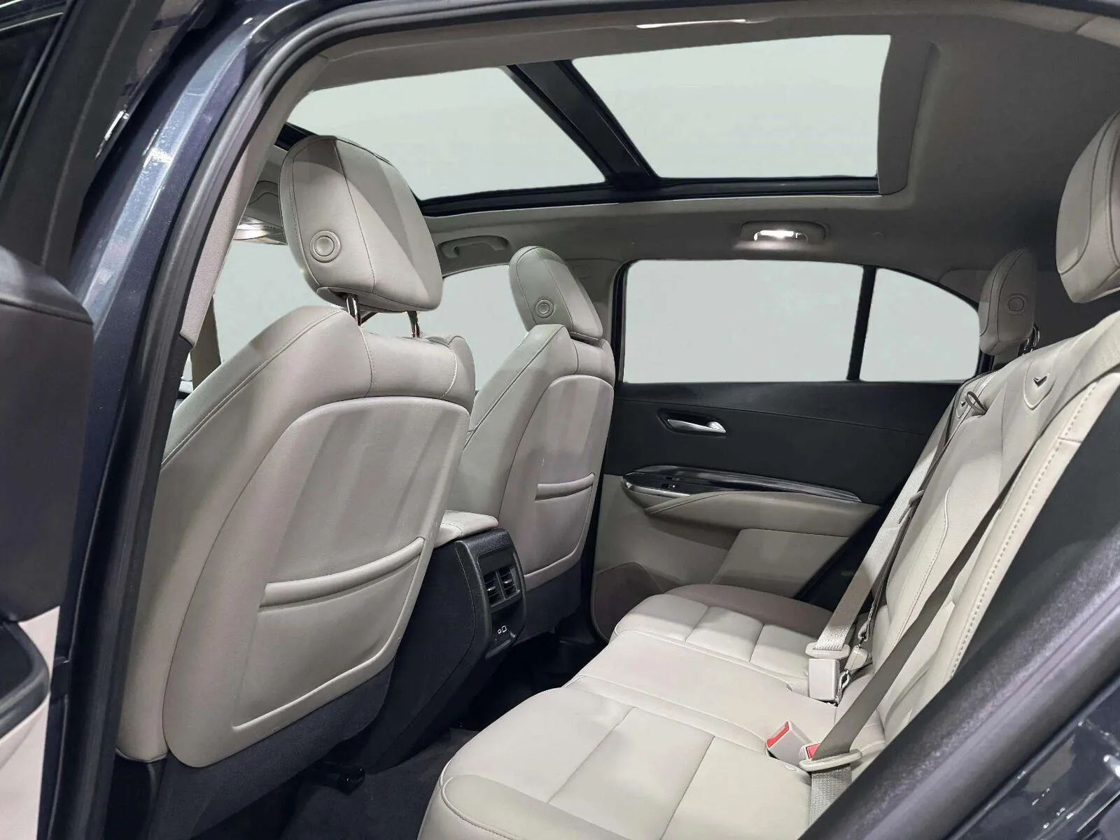 Cadillac XT4 photo 51