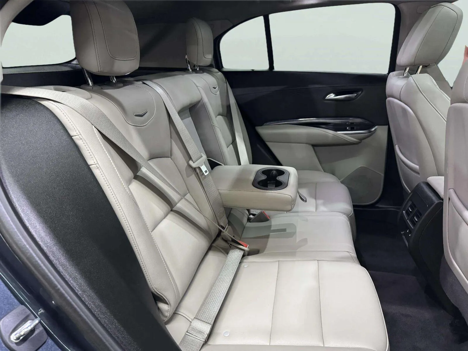 Cadillac XT4 photo 58