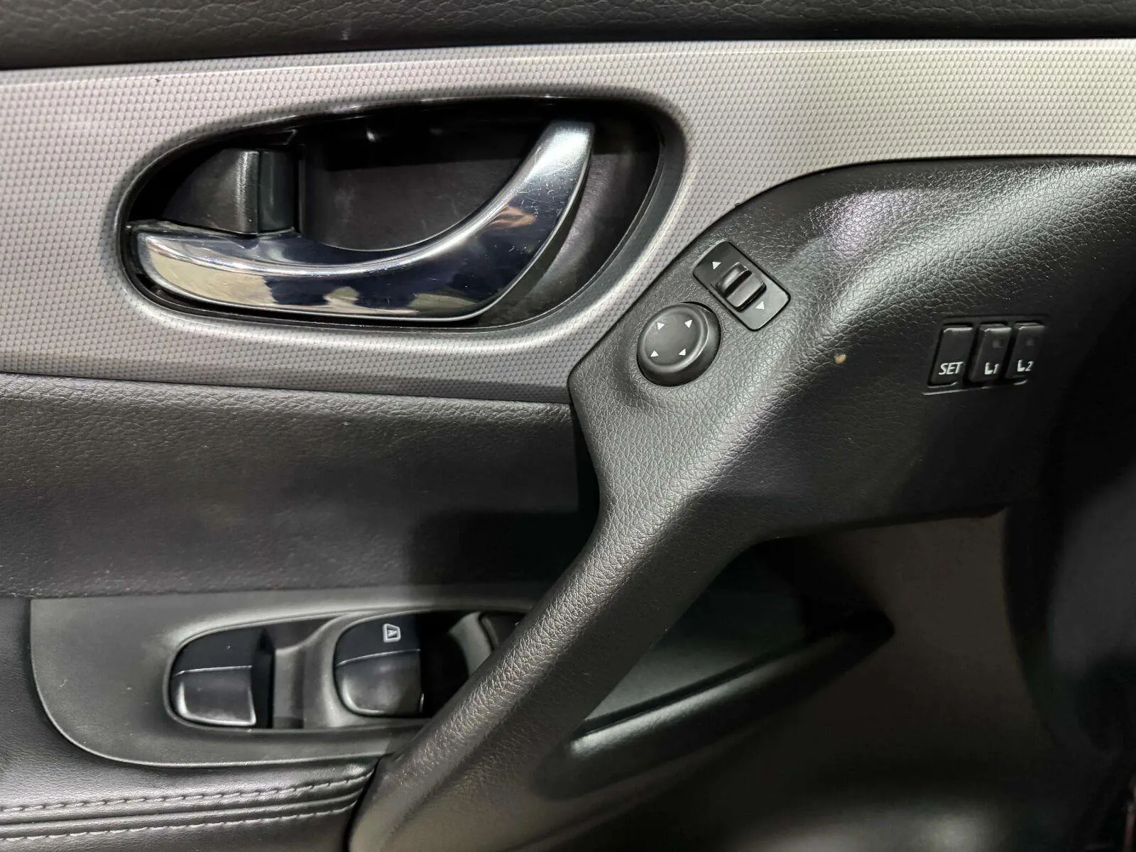 Nissan Rogue Sport photo 22