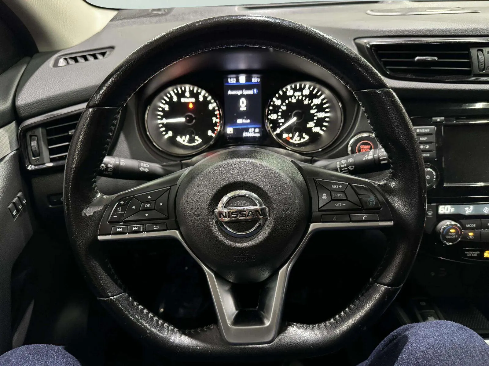 Nissan Rogue Sport photo 30
