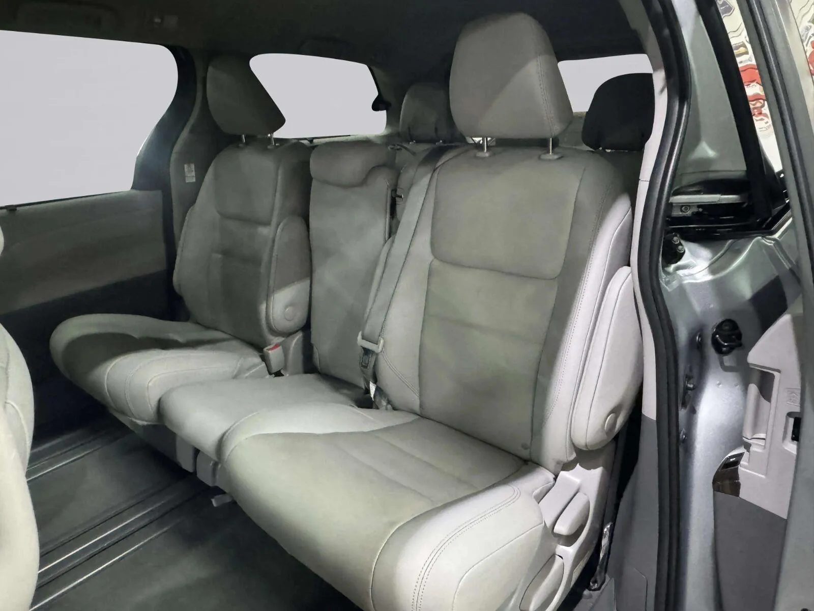 Toyota Sienna photo 40