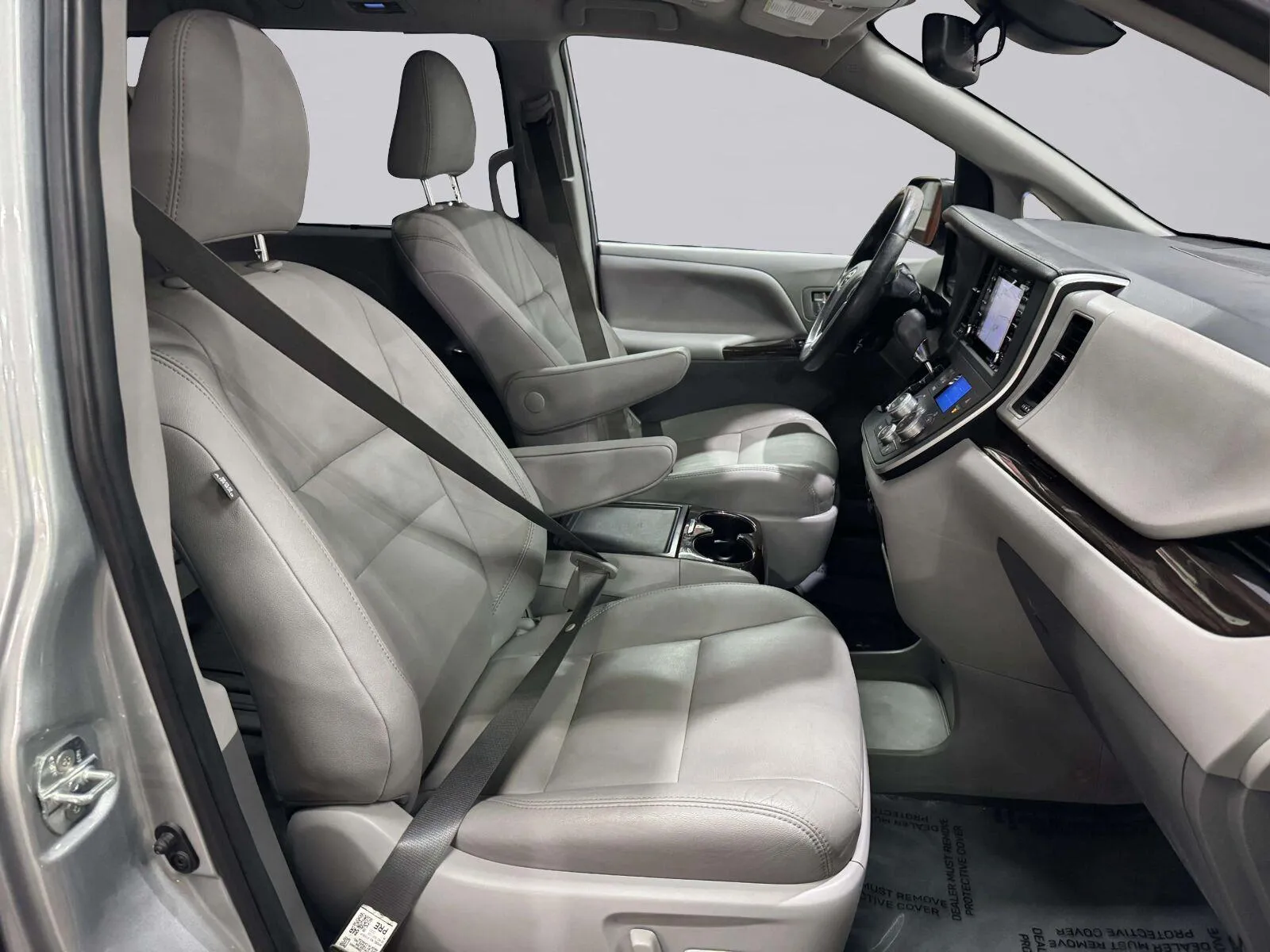 Toyota Sienna photo 52