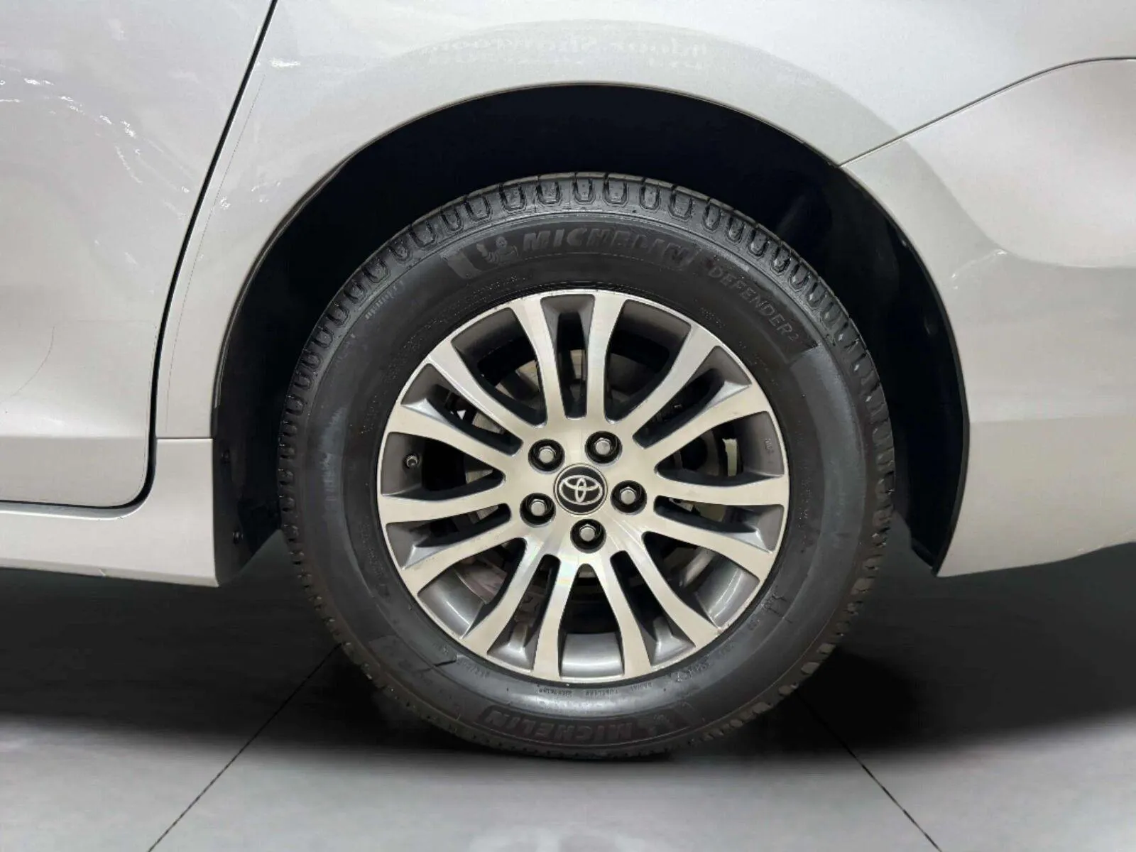 Toyota Sienna photo 56