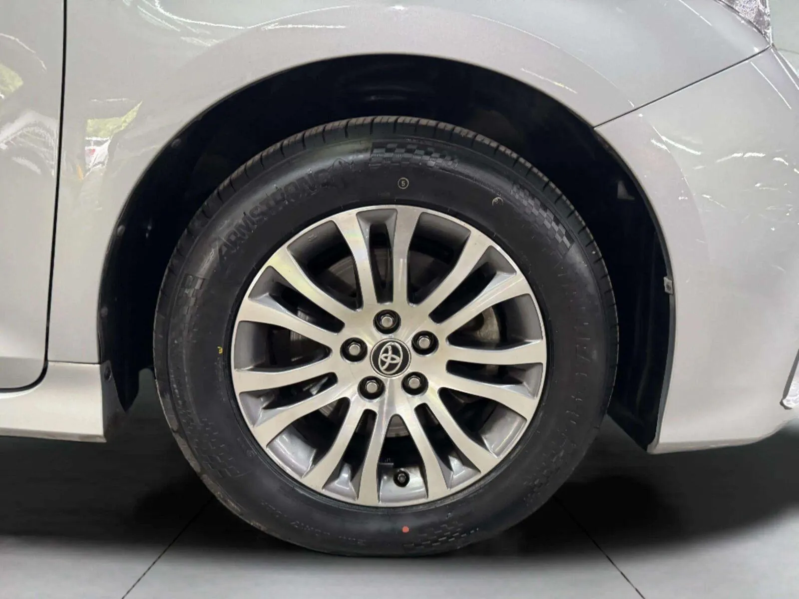 Toyota Sienna photo 58