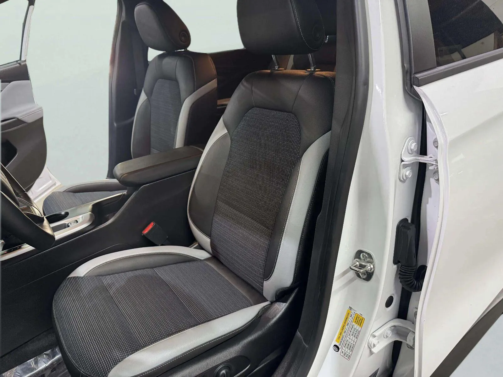 Buick Envista photo 23