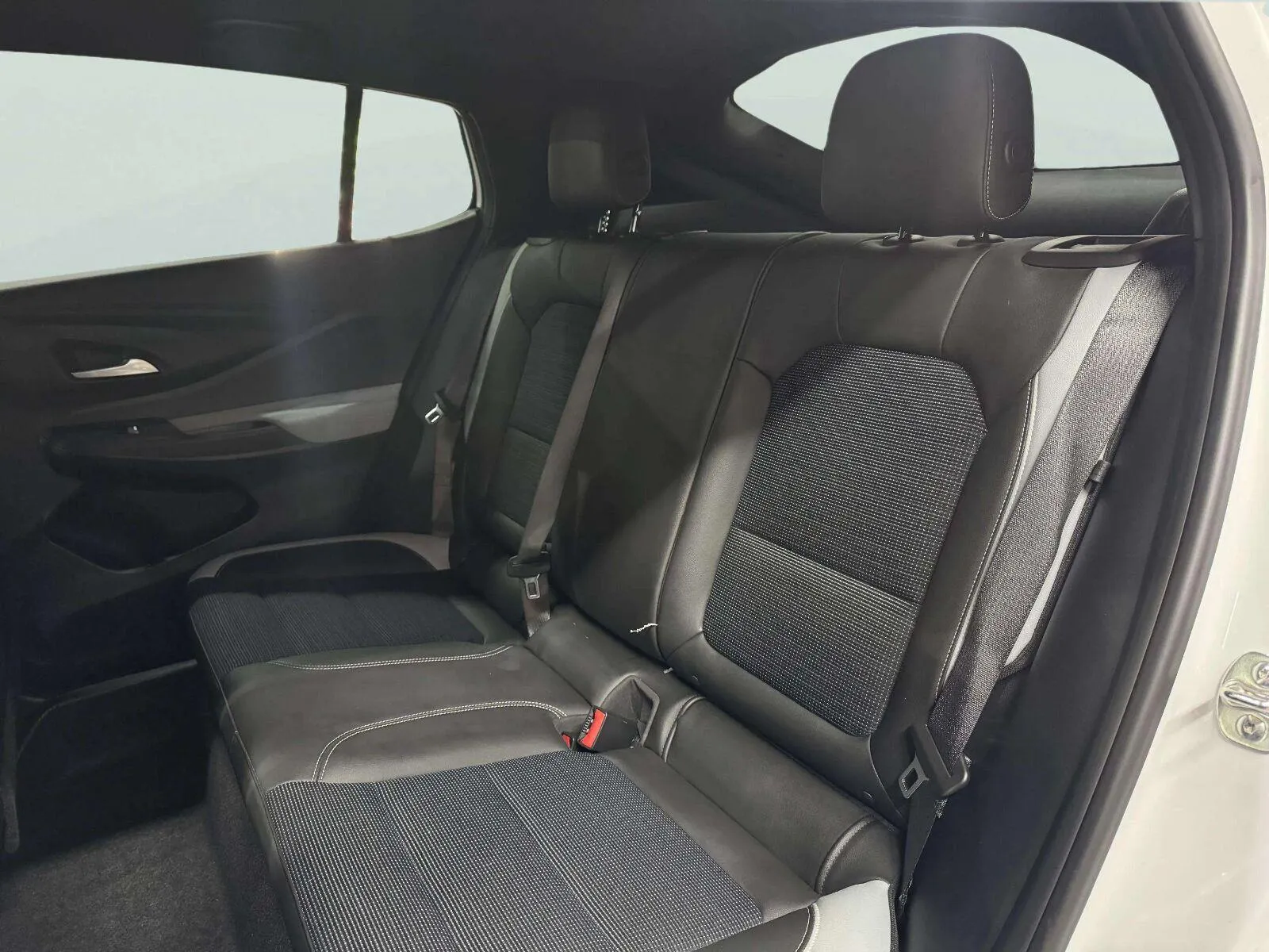 Buick Envista photo 39