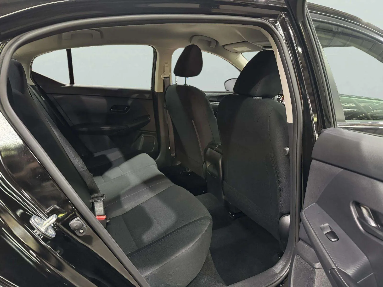 Nissan Sentra photo 22