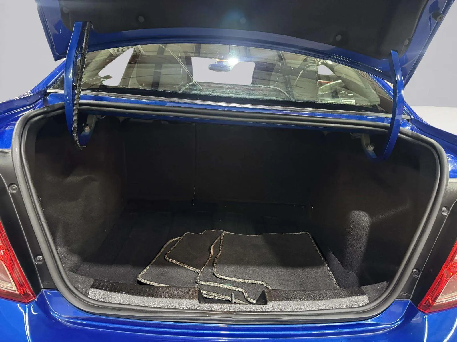Chevrolet Sonic photo 15