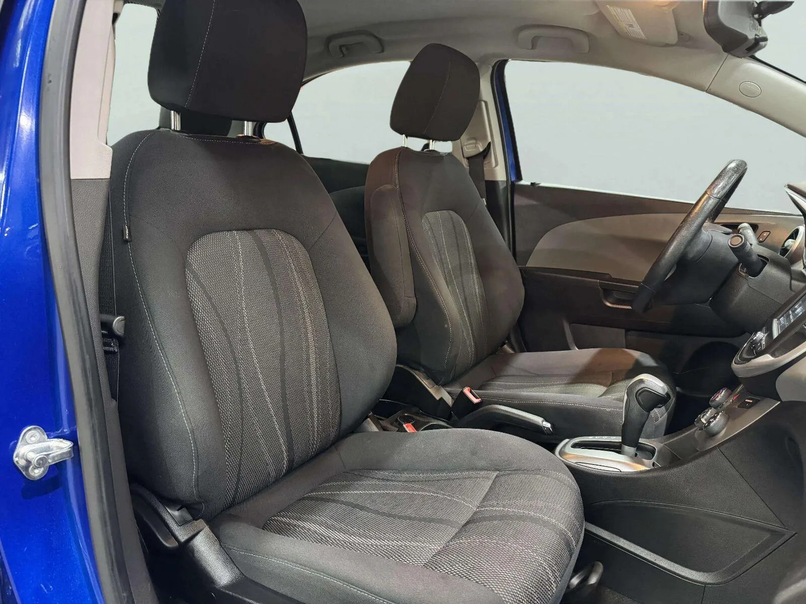 Chevrolet Sonic photo 31