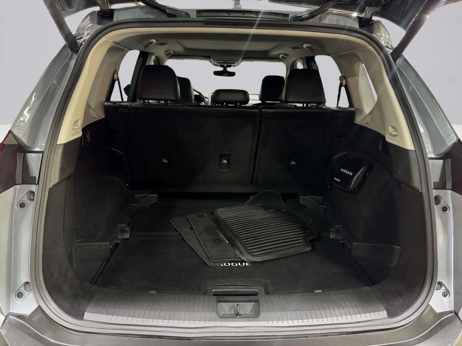 Nissan Rogue photo 37