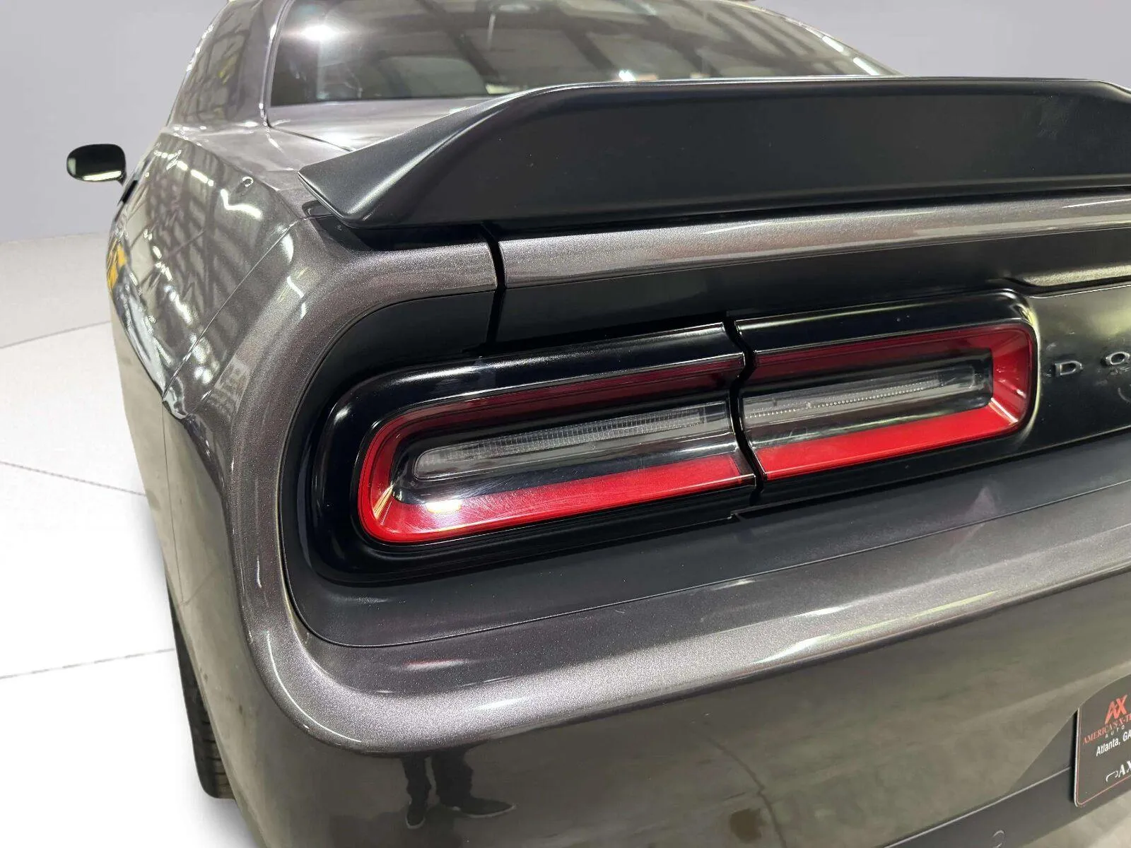 Dodge Challenger photo 13