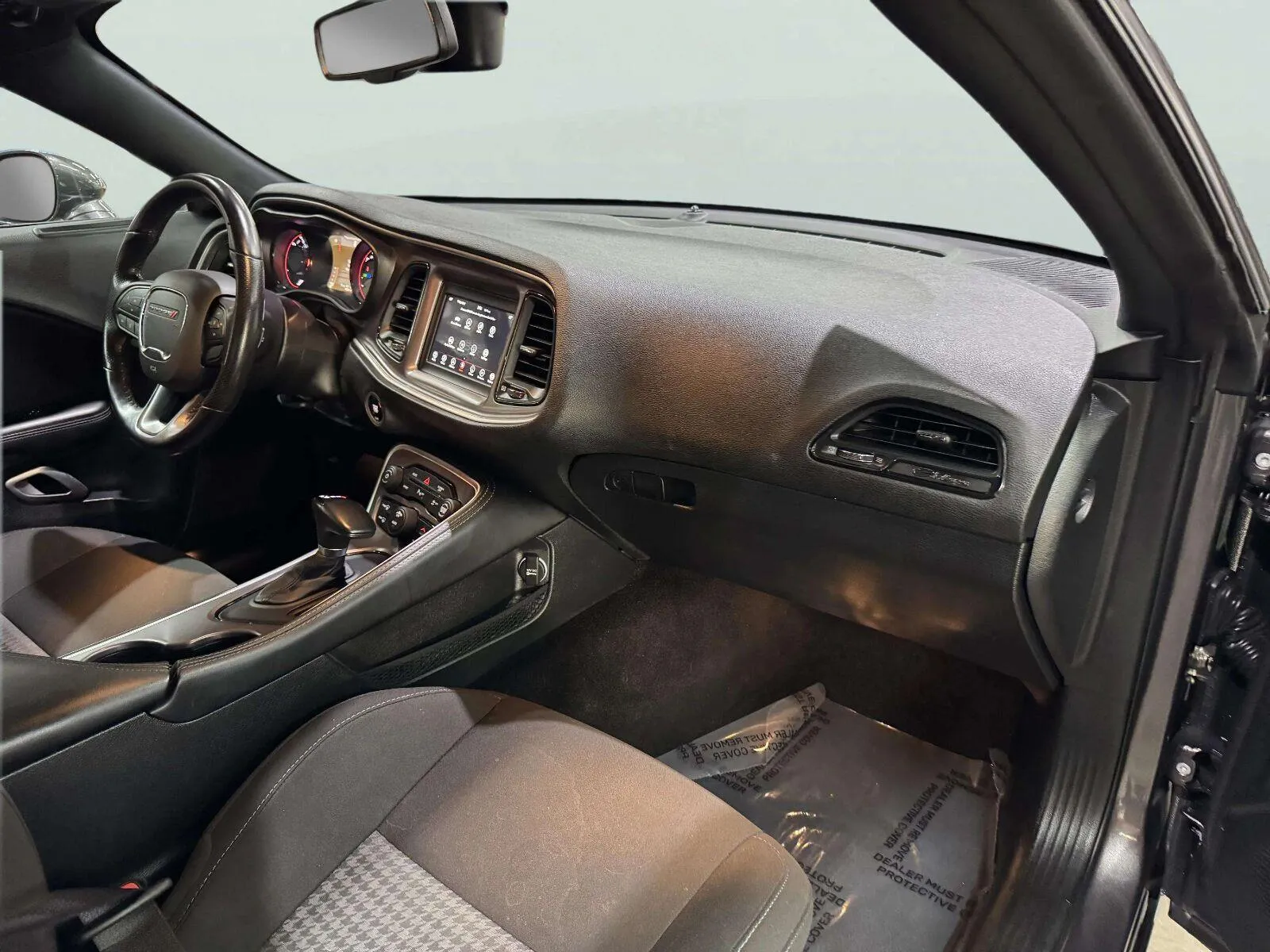 Dodge Challenger photo 43