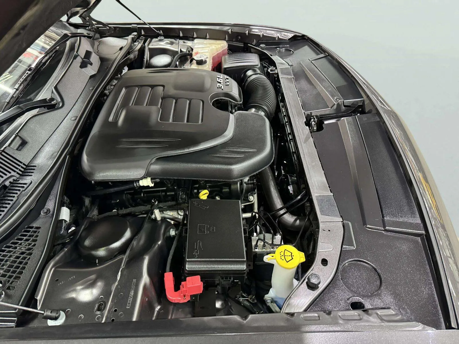 Dodge Challenger photo 45