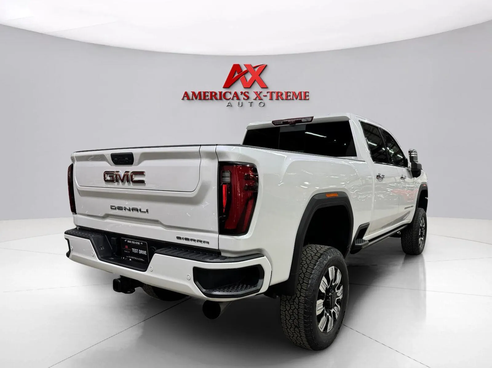 GMC Sierra photo 8