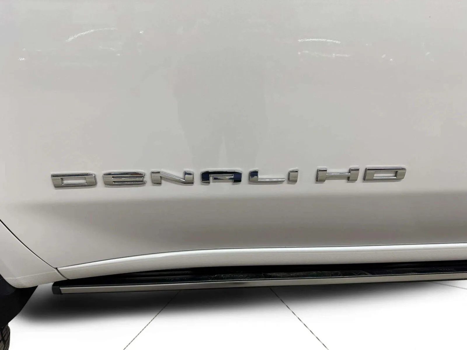 GMC Sierra photo 13