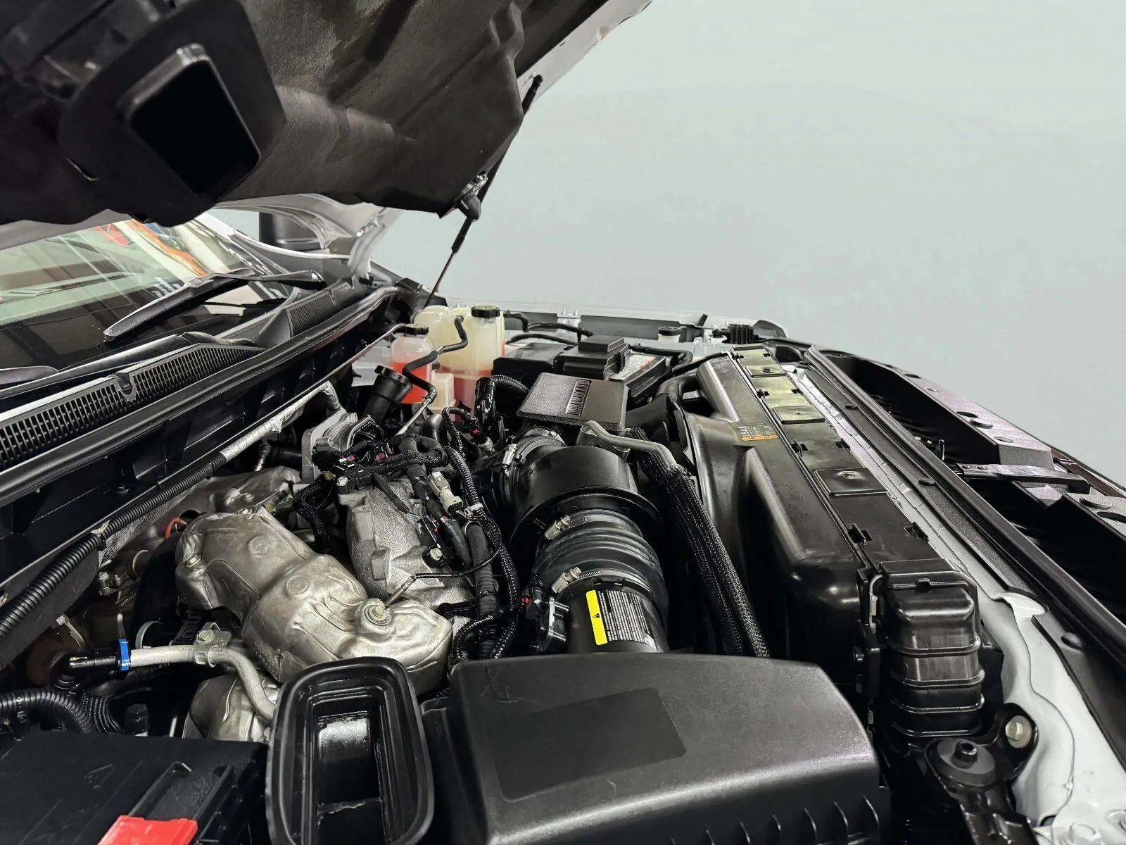 GMC Sierra photo 16