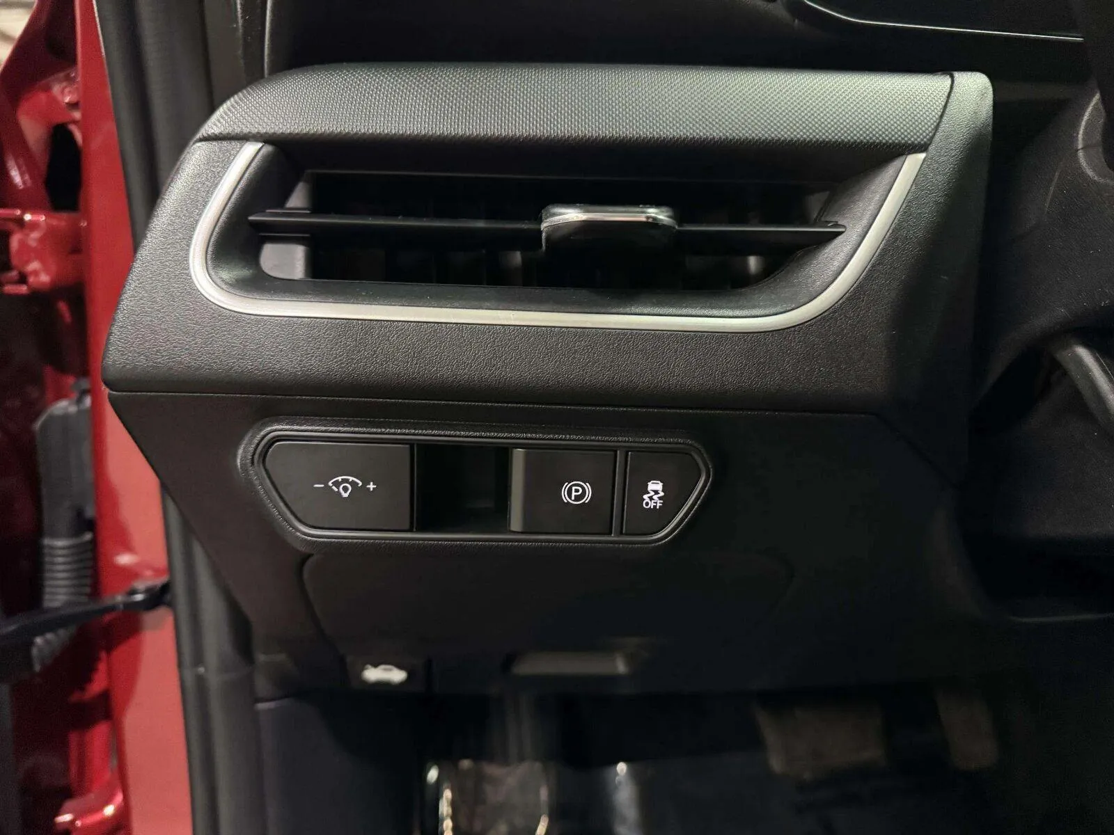 Kia K4 photo 24