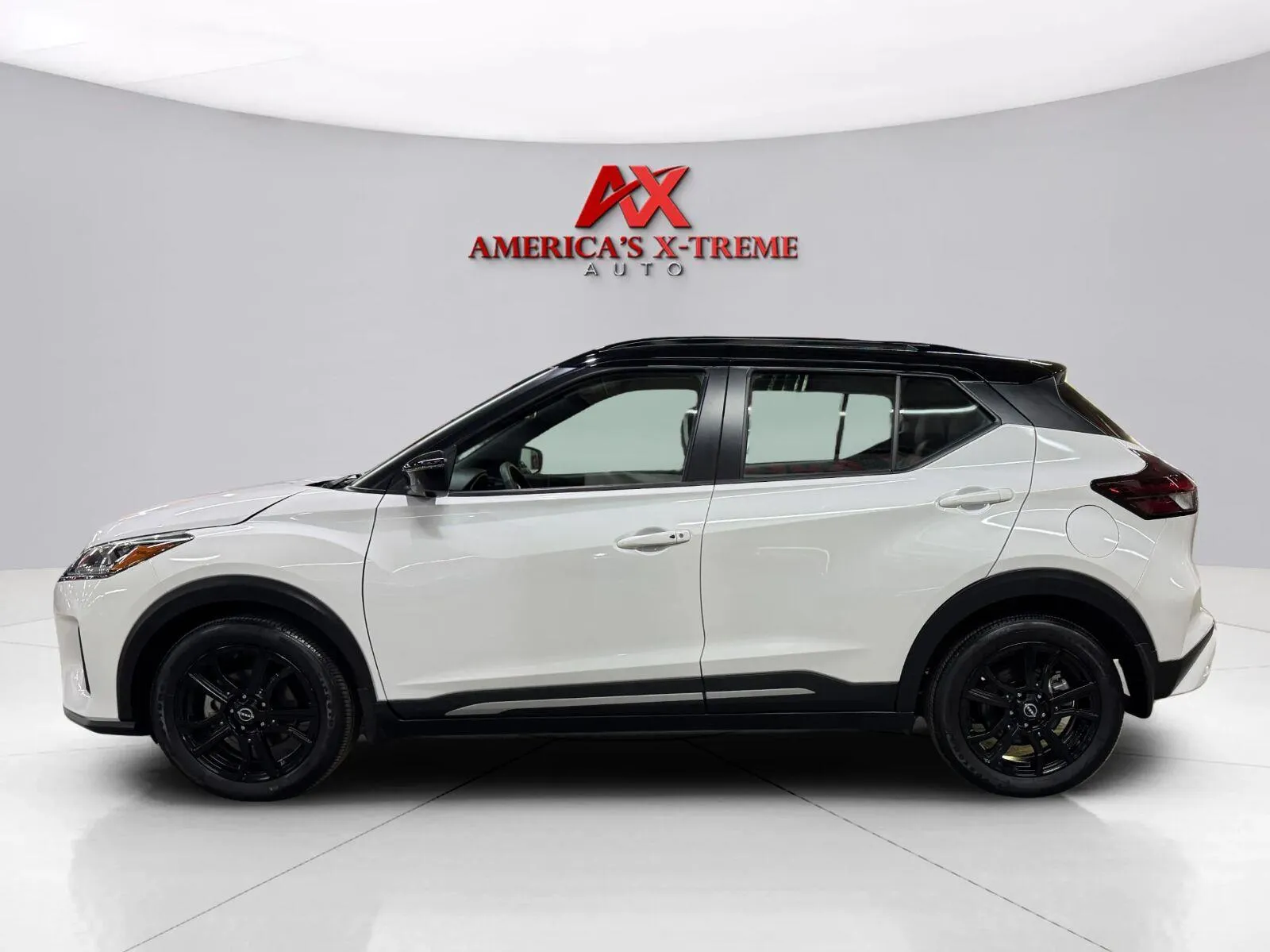 Nissan Kicks photo 5