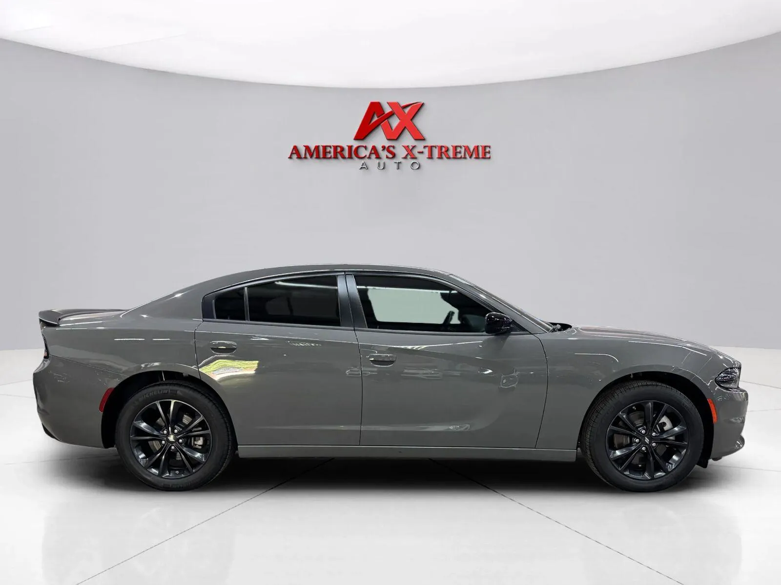 Dodge Charger photo 9