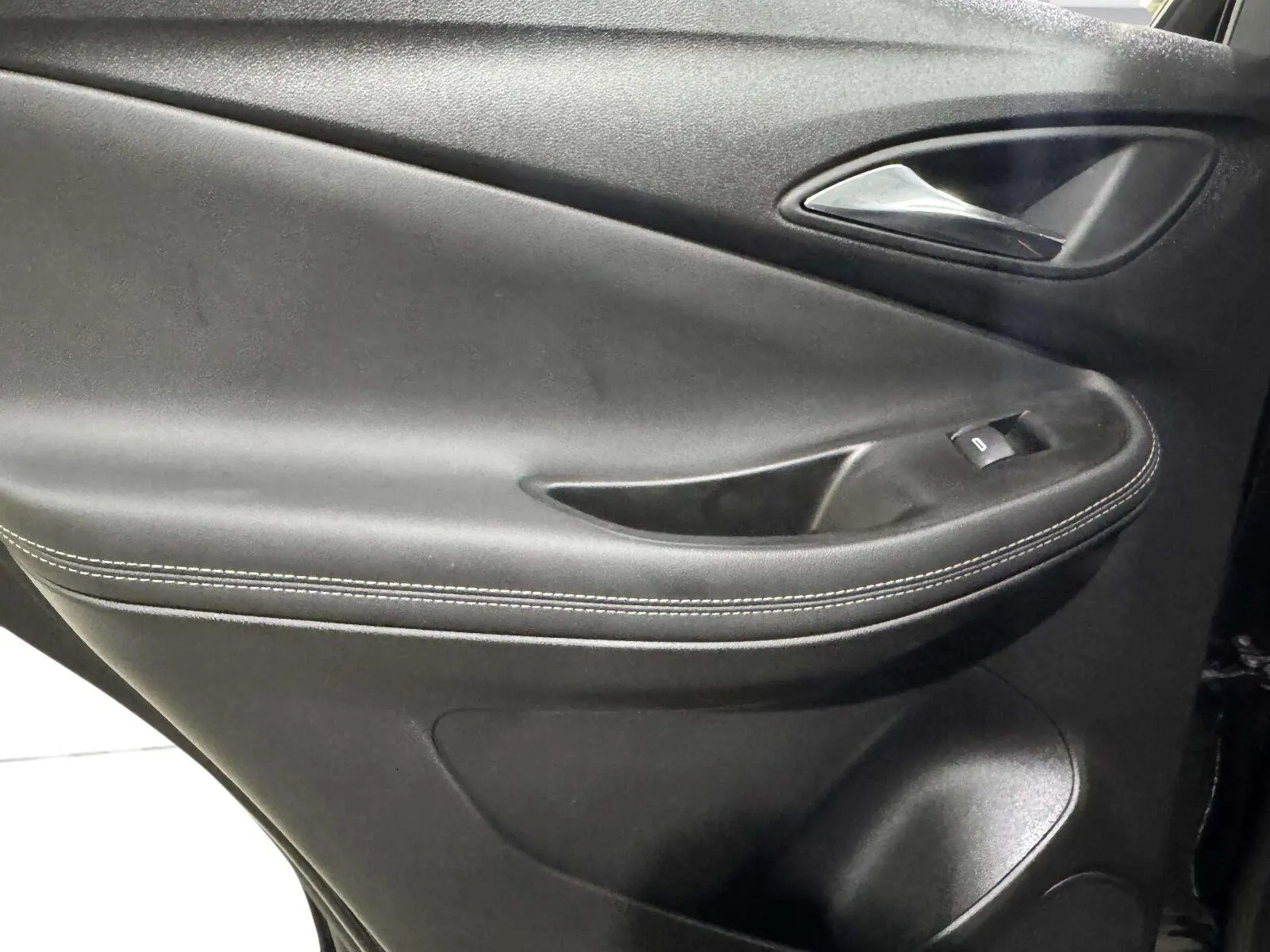 Buick Encore GX photo 34