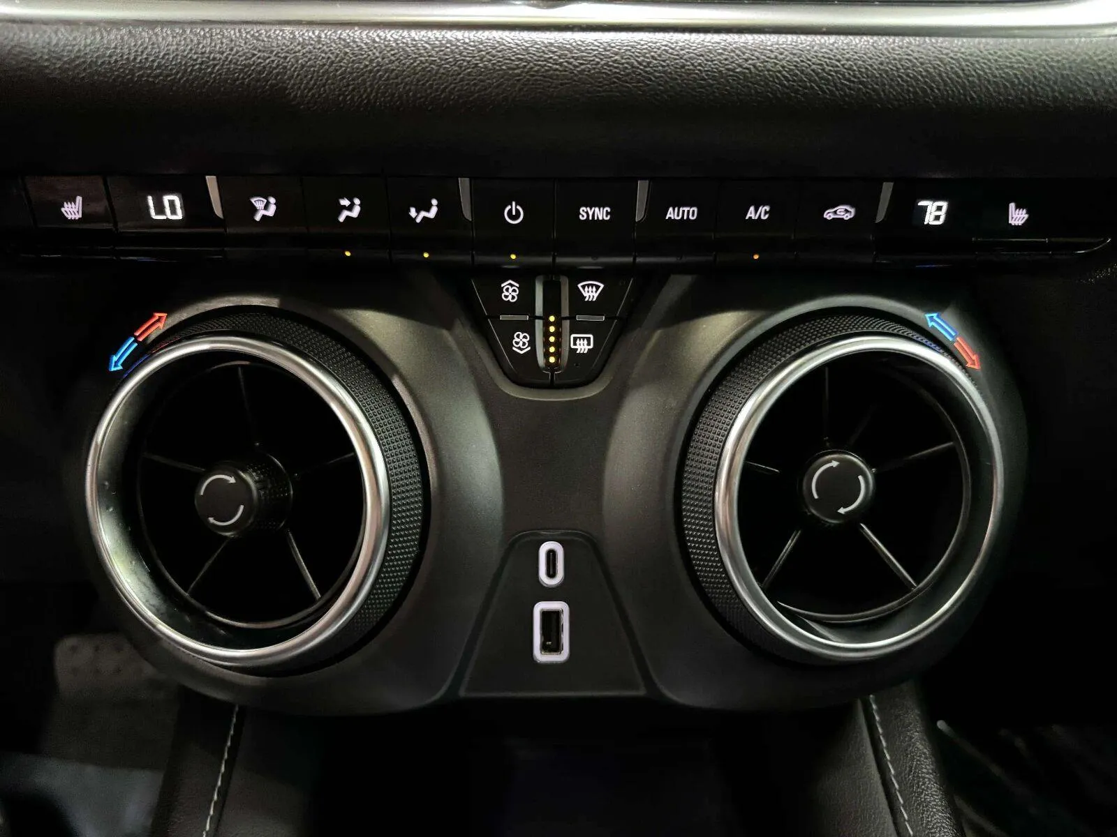 Chevrolet Blazer photo 38