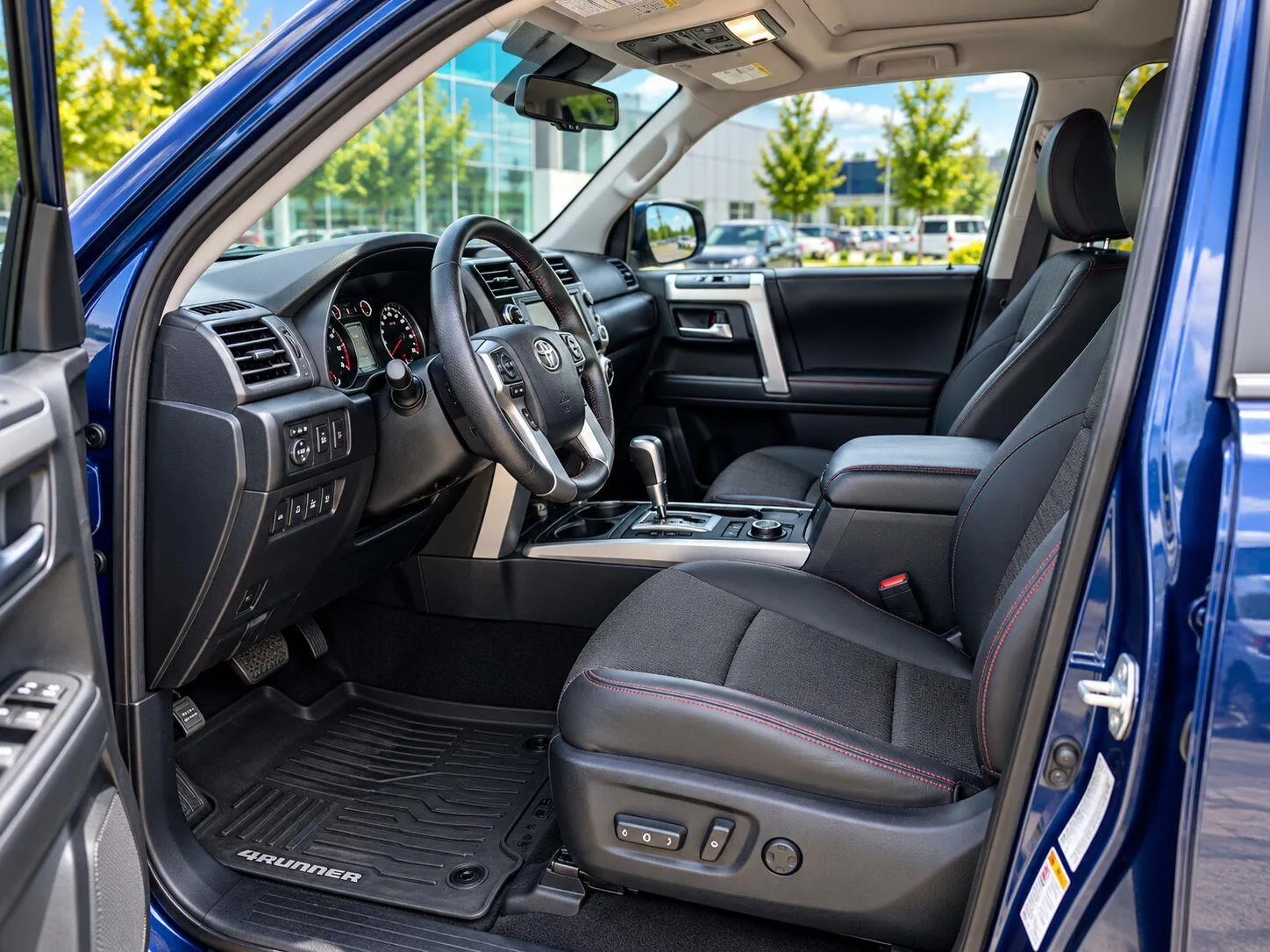 Toyota 4Runner photo 8