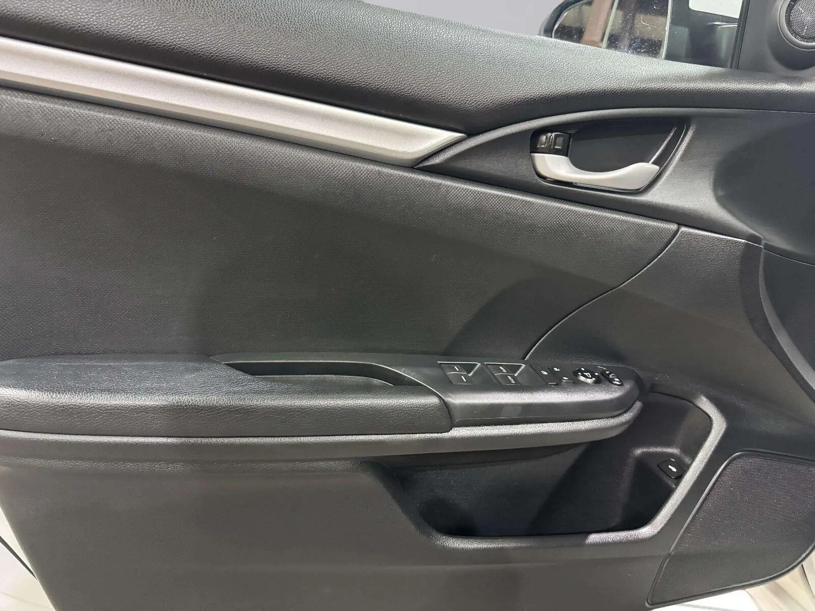 Honda Civic photo 16