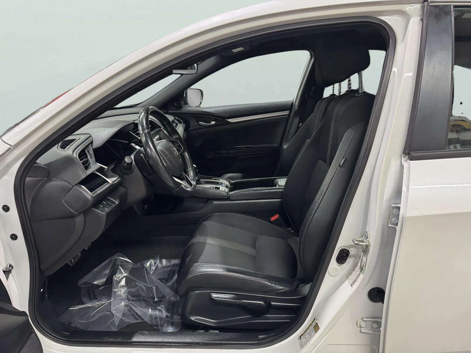 Honda Civic photo 17