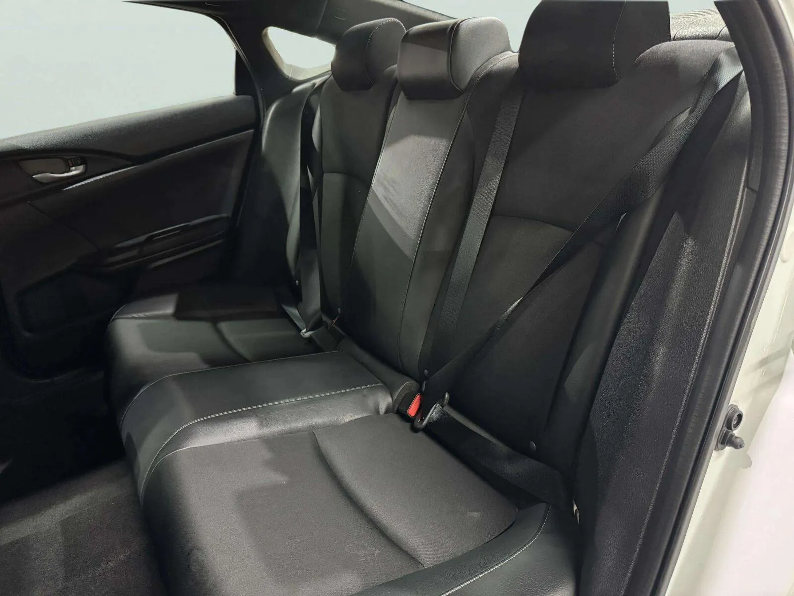 Honda Civic photo 32