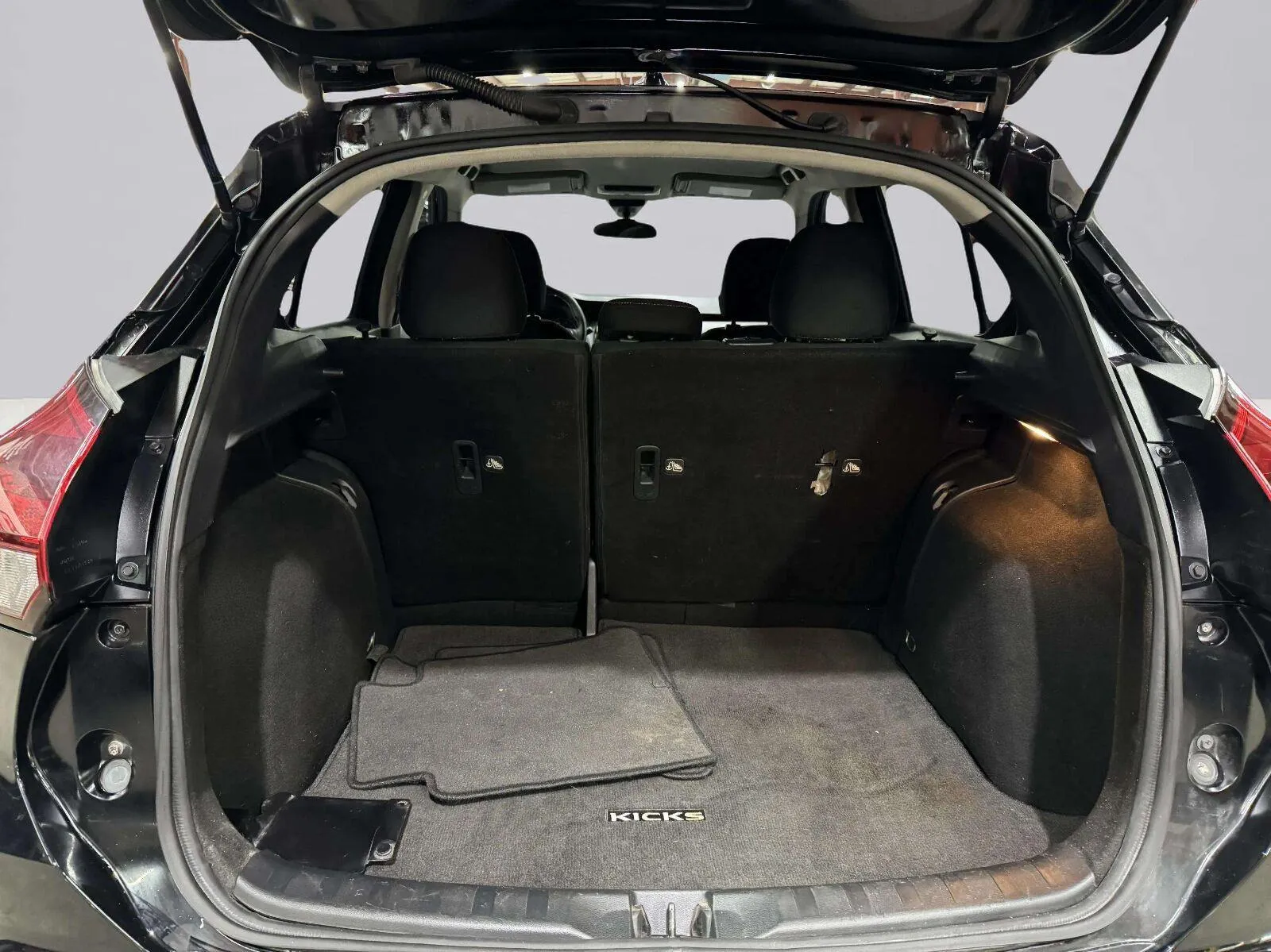 Nissan Kicks photo 15