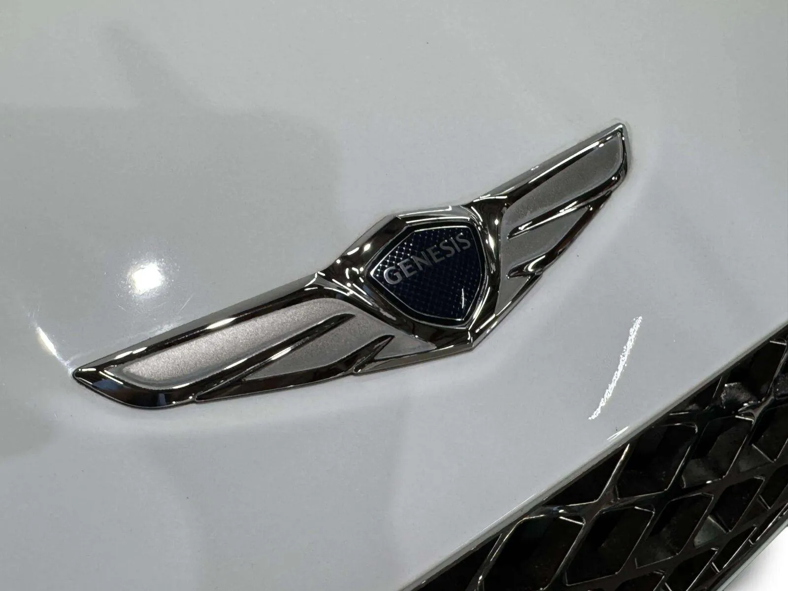 Genesis GV70 photo 17