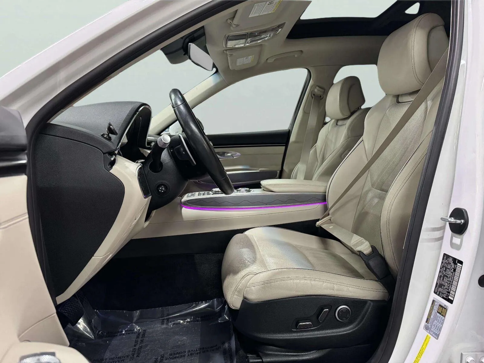 Genesis GV70 photo 26