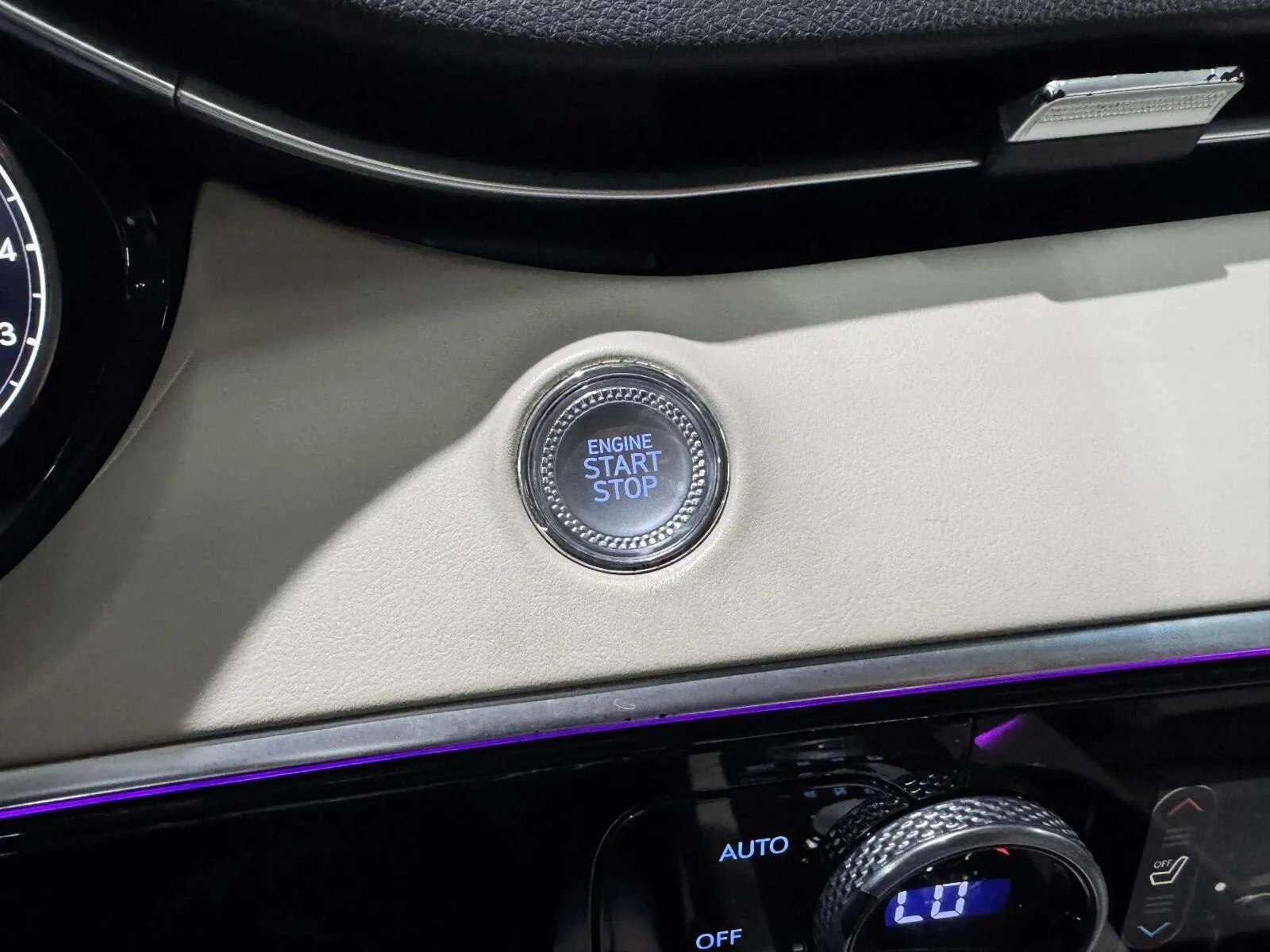 Genesis GV70 photo 31