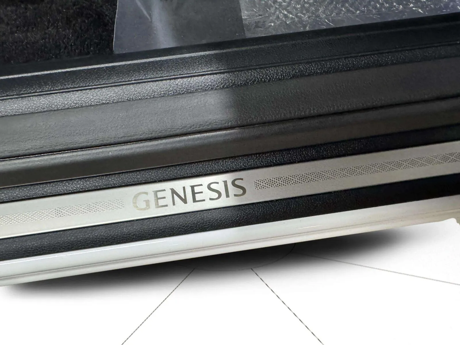 Genesis GV70 photo 56