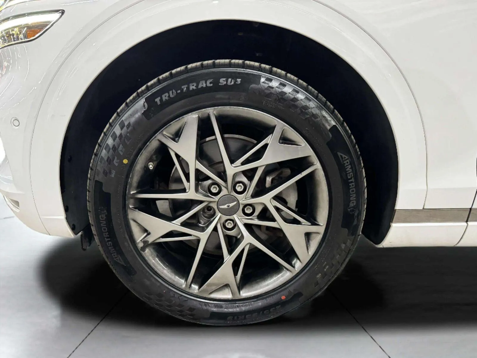 Genesis GV70 photo 61