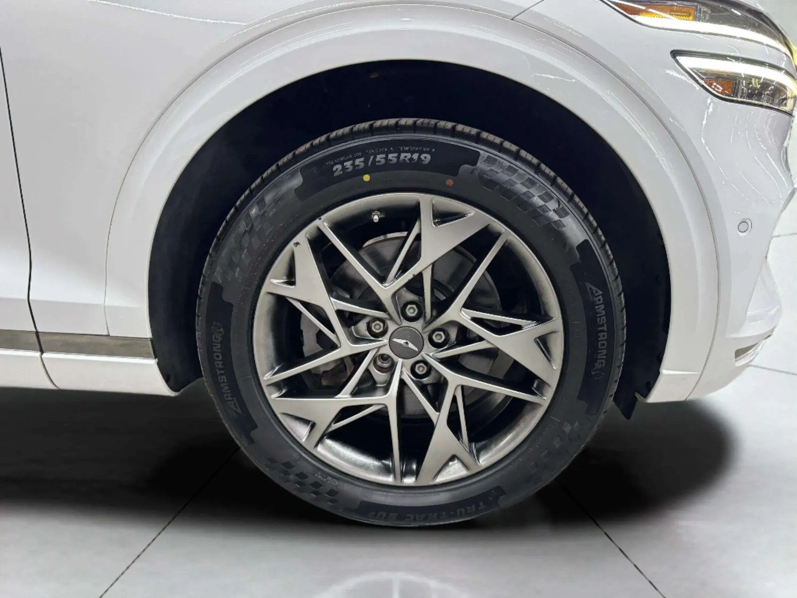 Genesis GV70 photo 64