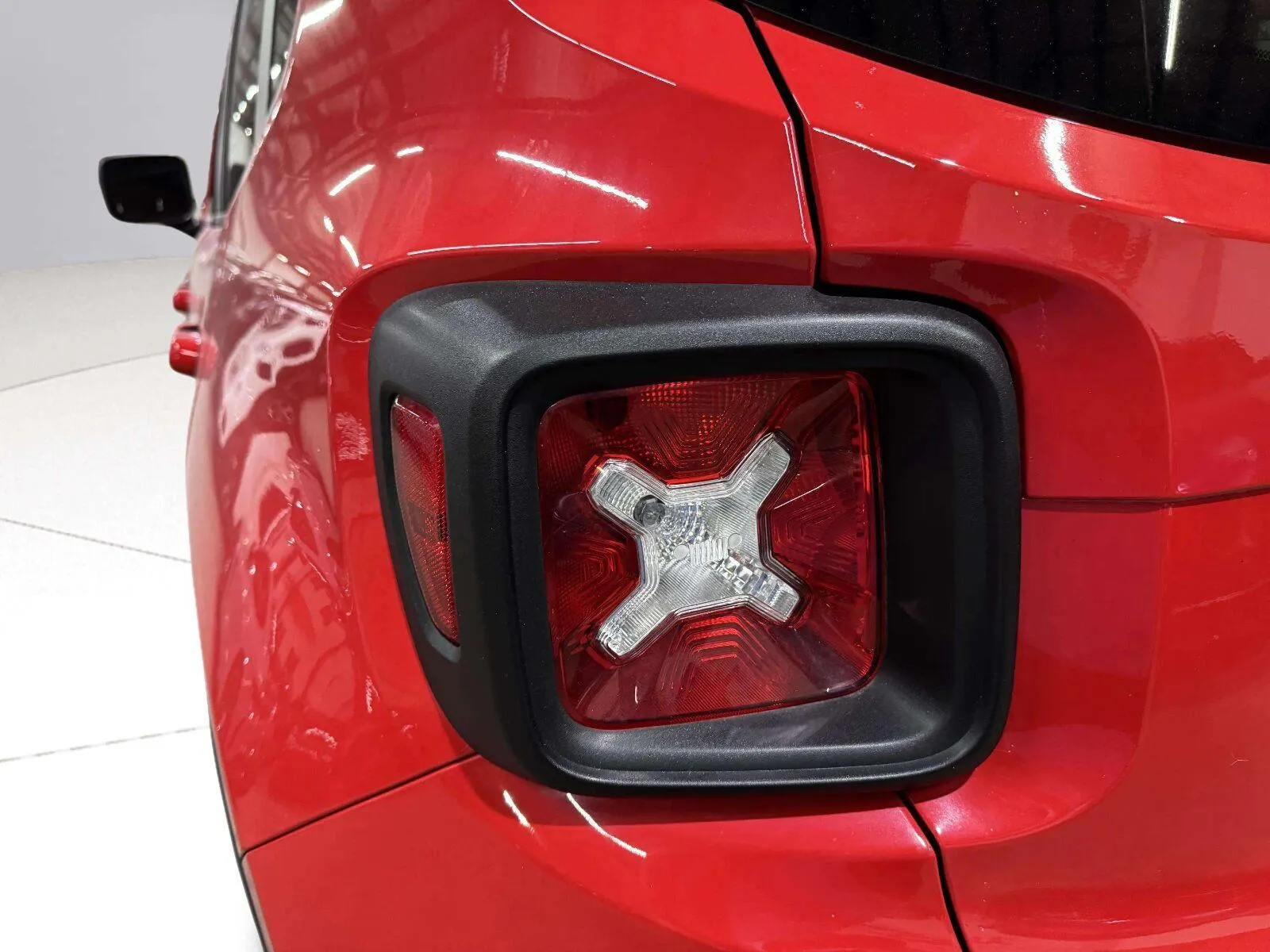 Jeep Renegade photo 12