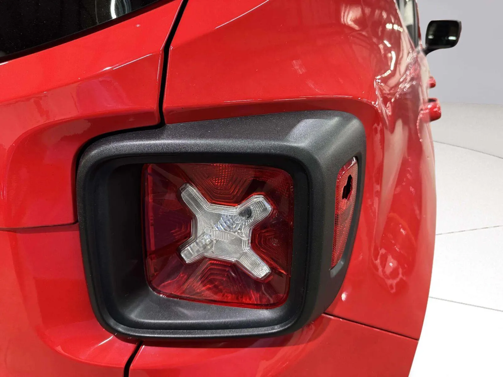 Jeep Renegade photo 13