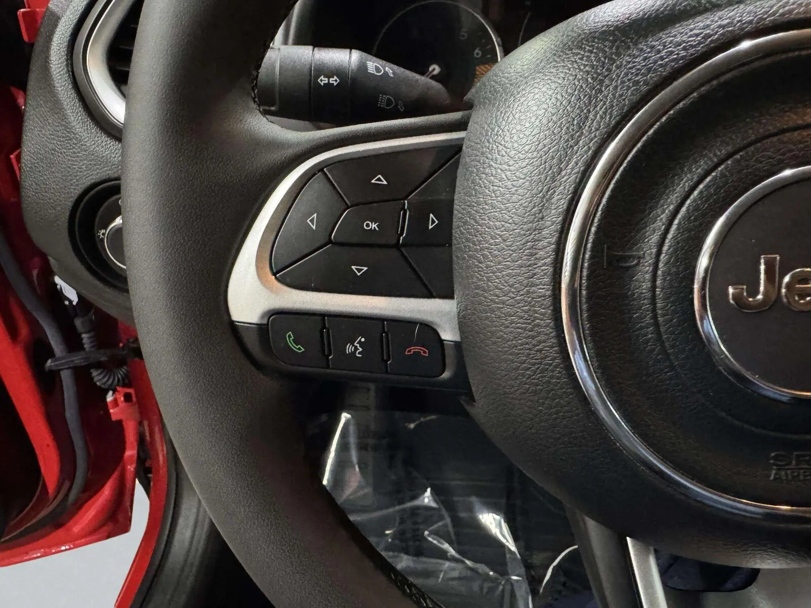 Jeep Renegade photo 26