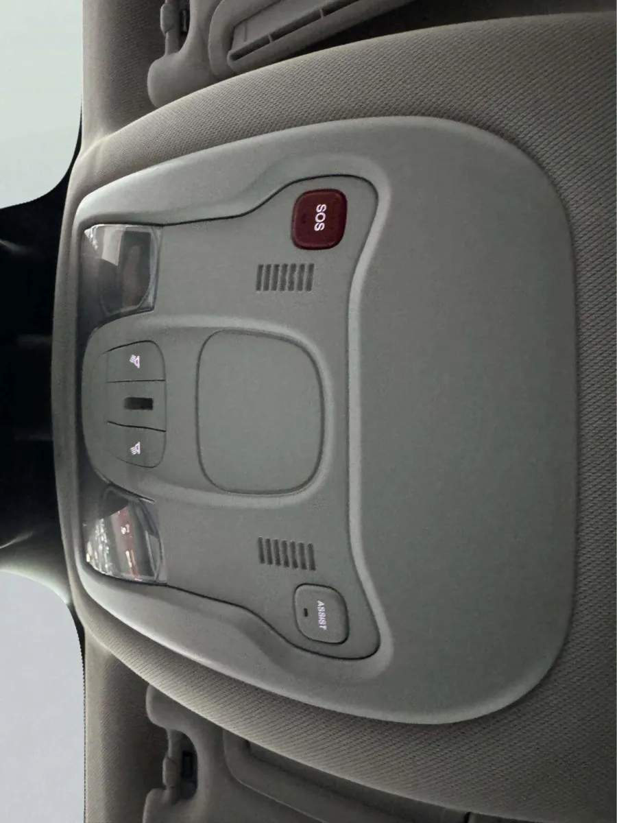 Jeep Renegade photo 34