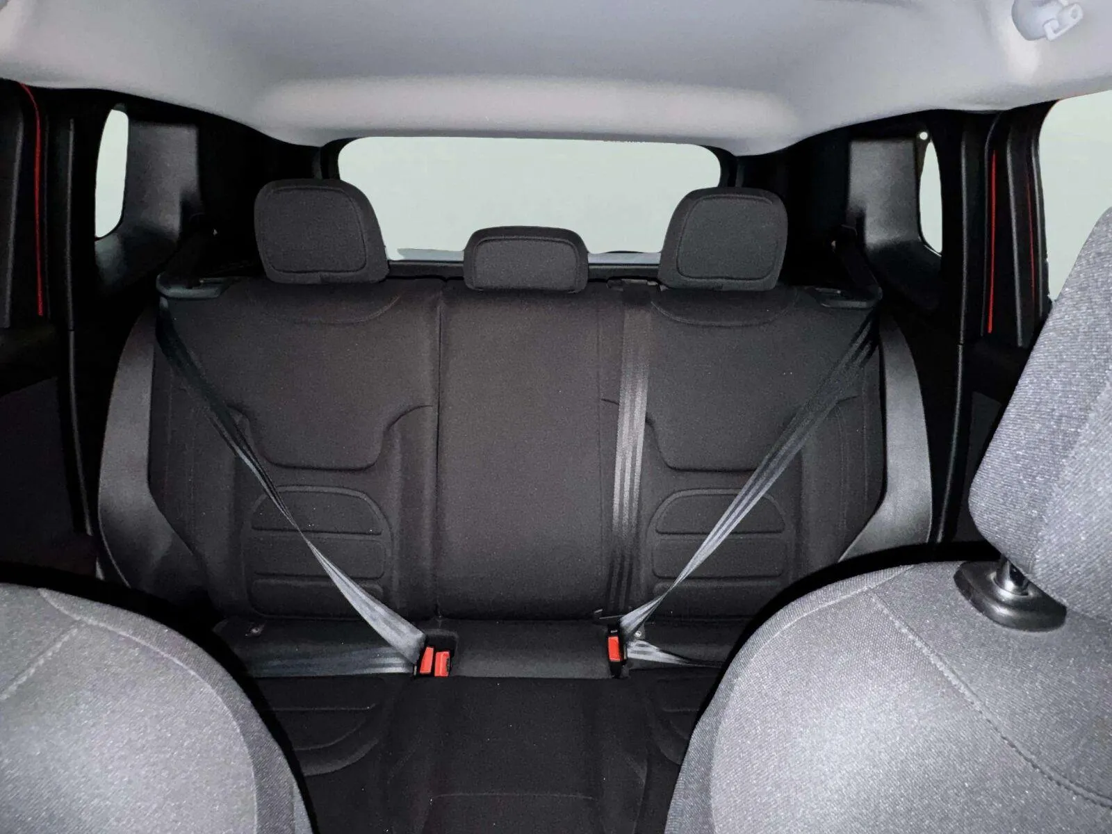 Jeep Renegade photo 42