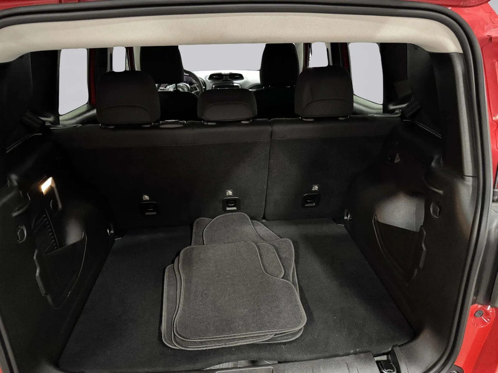 Jeep Renegade photo 44