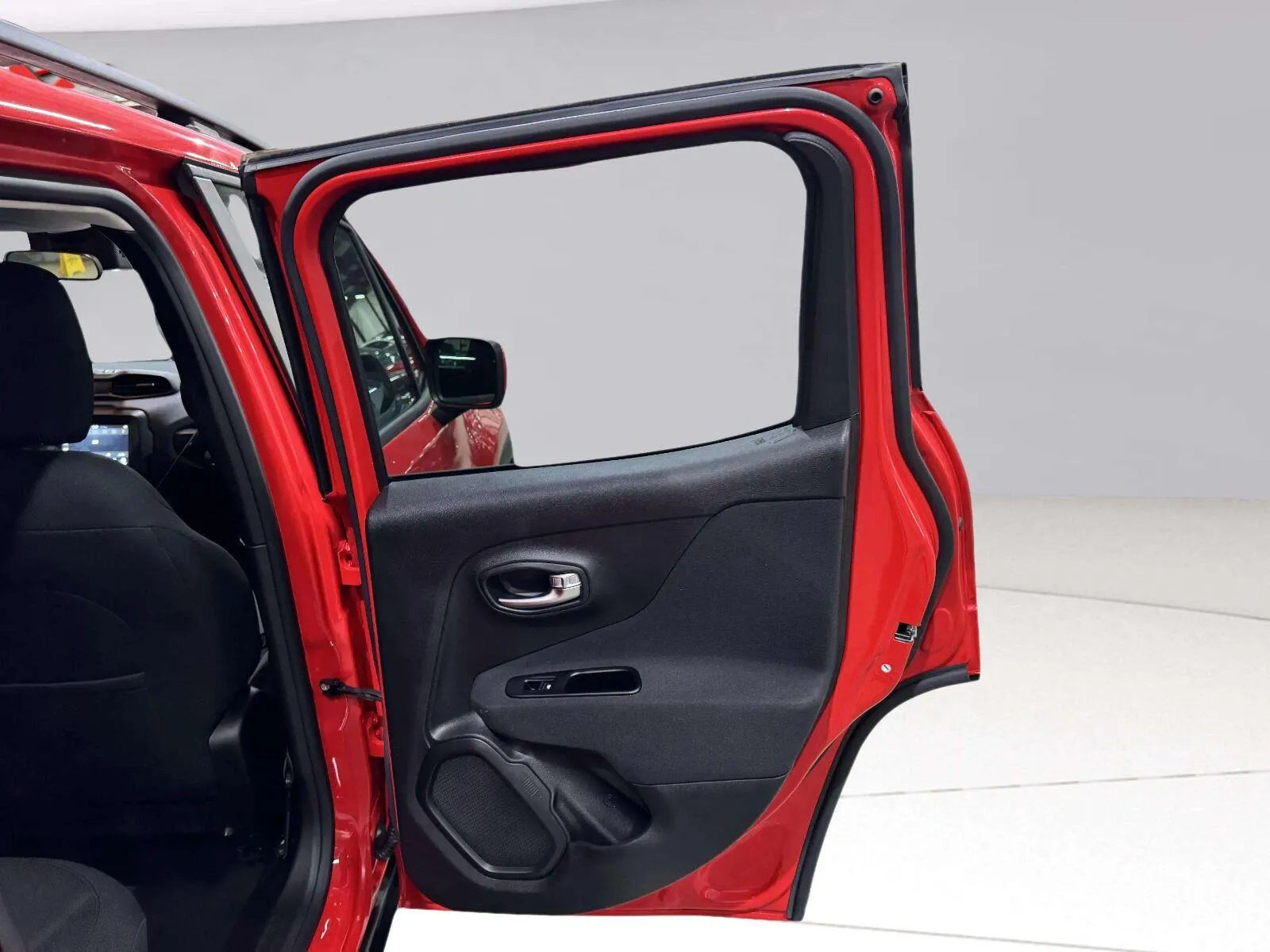 Jeep Renegade photo 45
