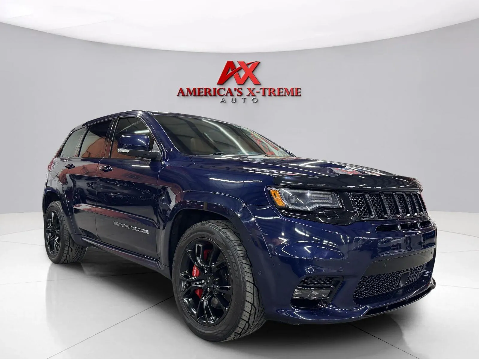 Jeep Grand Cherokee photo 9