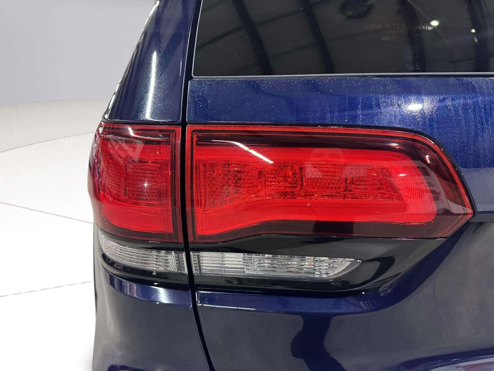 Jeep Grand Cherokee photo 14